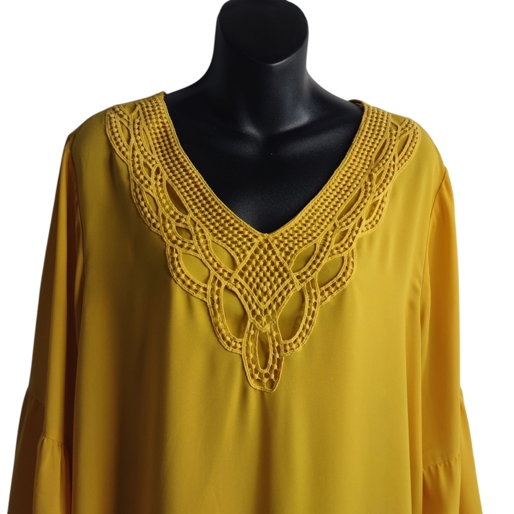 C Est. 1946 Blouse Women's Yellow/Gold Lace V-Neck 3/4 Flare Sleeve Sz 18/20W - Picture 3 of 10
